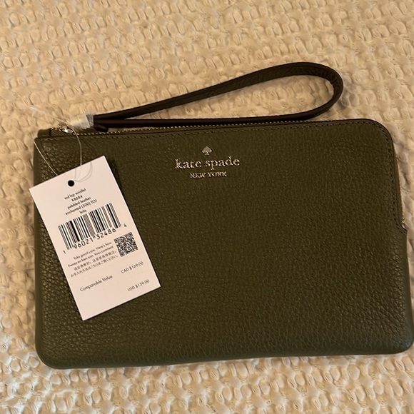 NWT Kate Spade Dark Green Wristlet - Picture 3 of 5